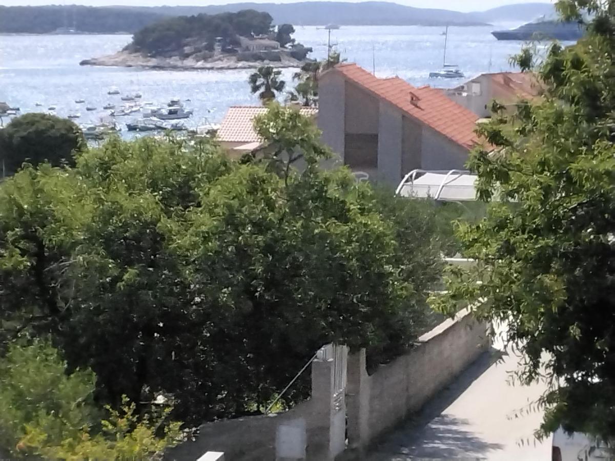 Apartments & Rooms Zlatica Hvar 赫瓦尔 外观 照片