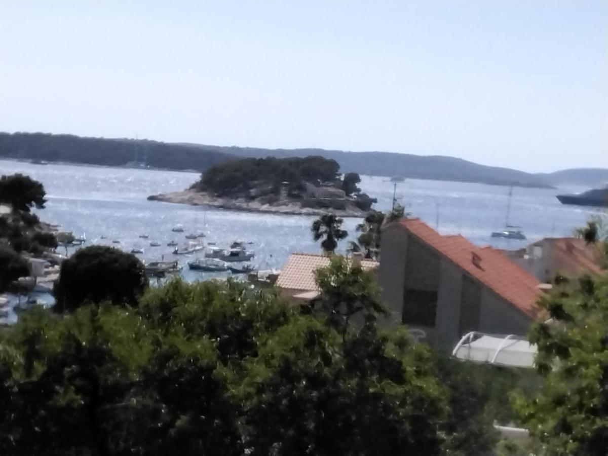 Apartments & Rooms Zlatica Hvar 赫瓦尔 外观 照片