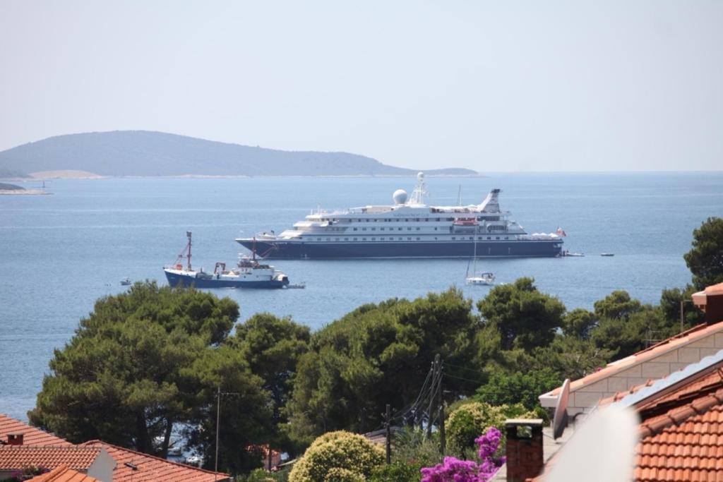 Apartments & Rooms Zlatica Hvar 赫瓦尔 外观 照片